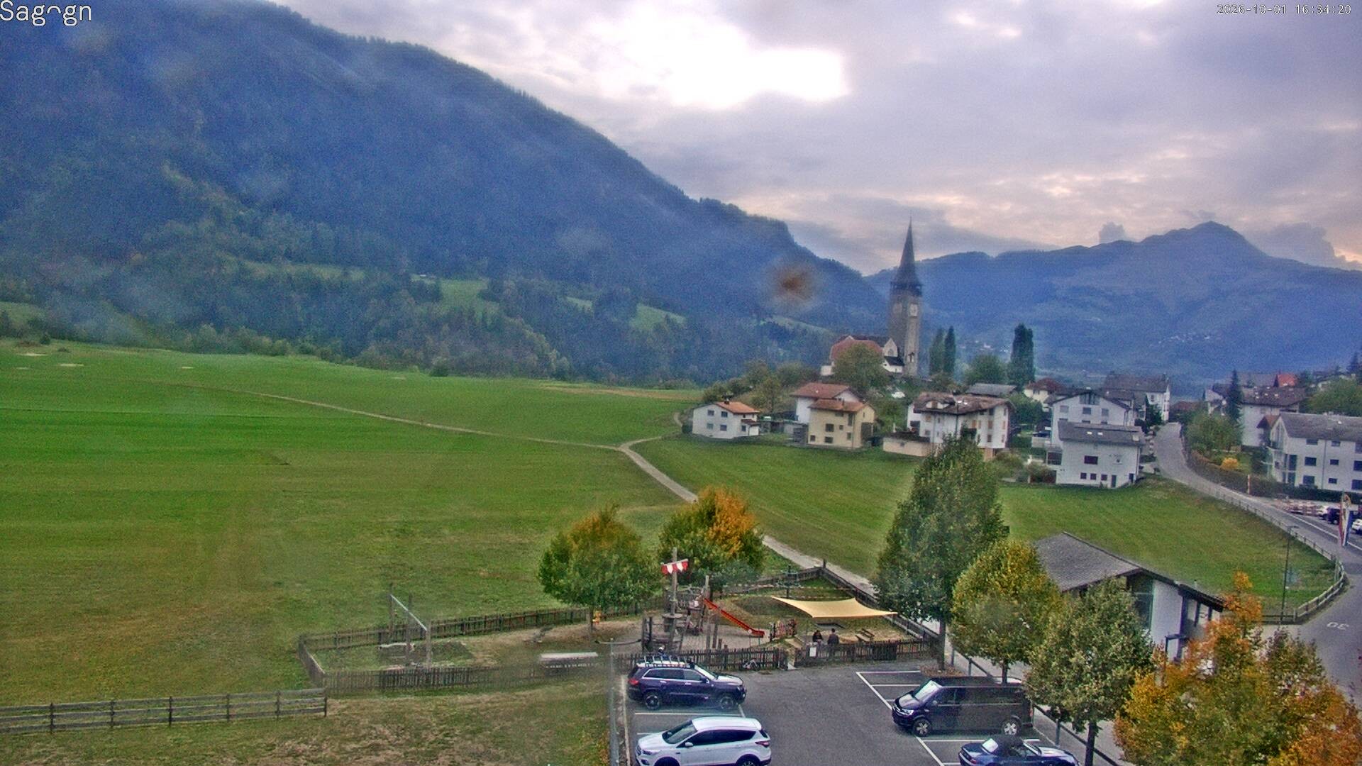 Archived image Webcam Sagogn next to Flims