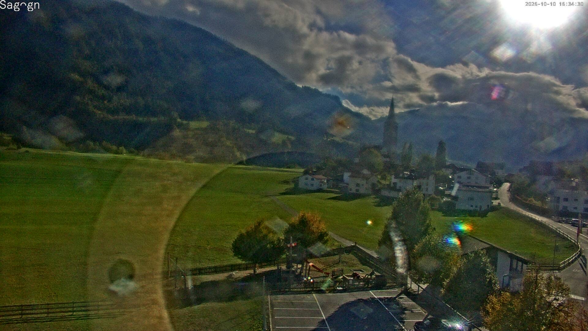 Archived image Webcam Sagogn next to Flims