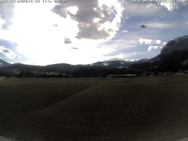 Archived image Webcam Trin (near Flims)