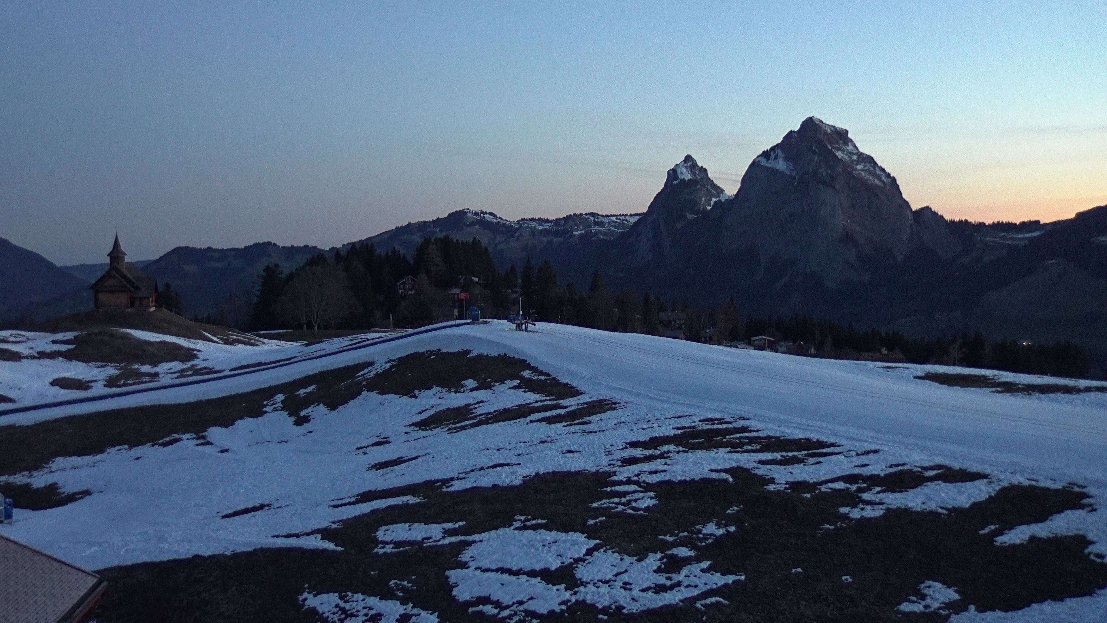 Archiv Foto Webcam Bergstation Standseilbahn Schwyz-Stoos, Vierwaldstättersee