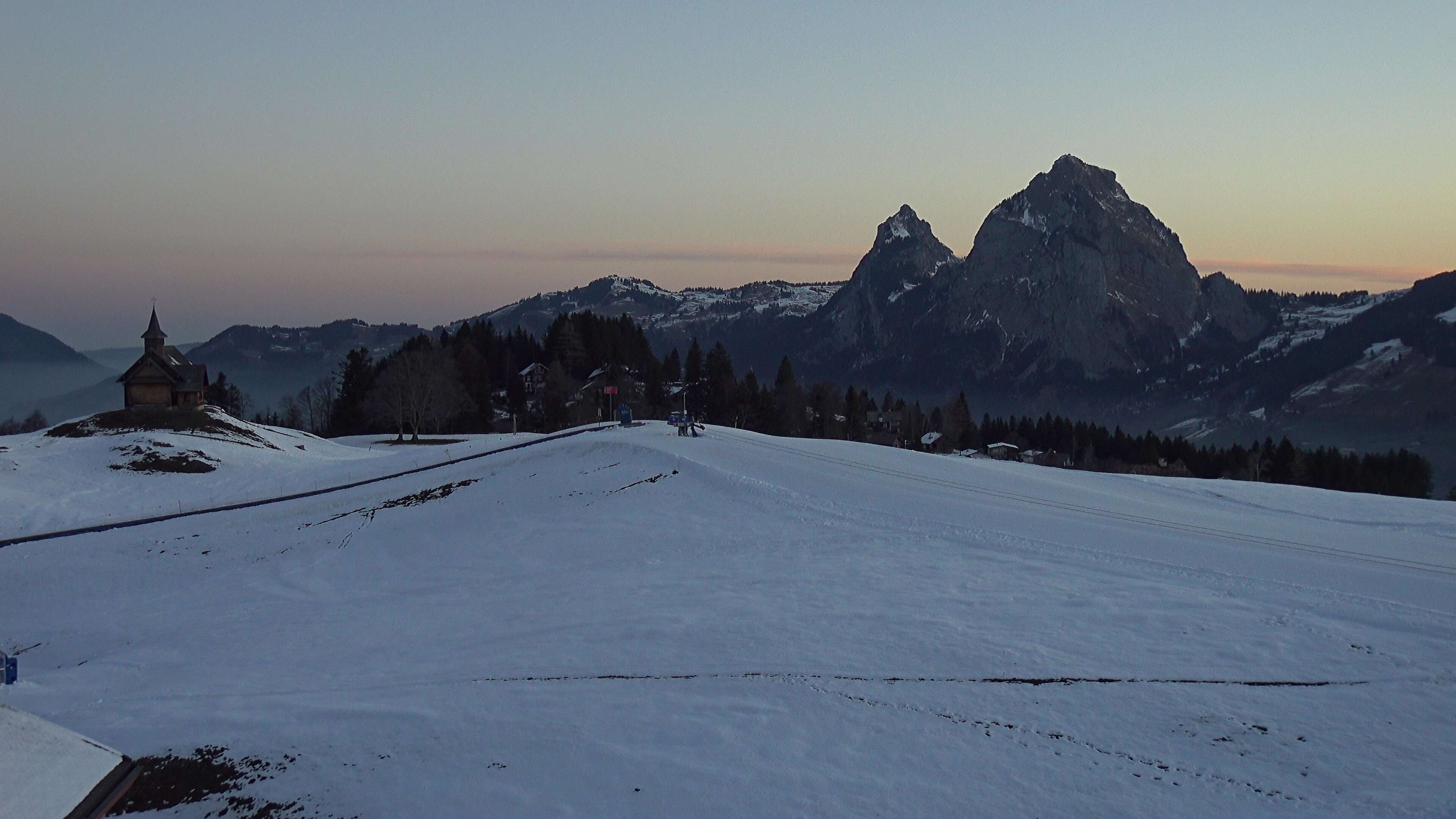 Archiv Foto Webcam Bergstation Standseilbahn Schwyz-Stoos, Vierwaldstättersee