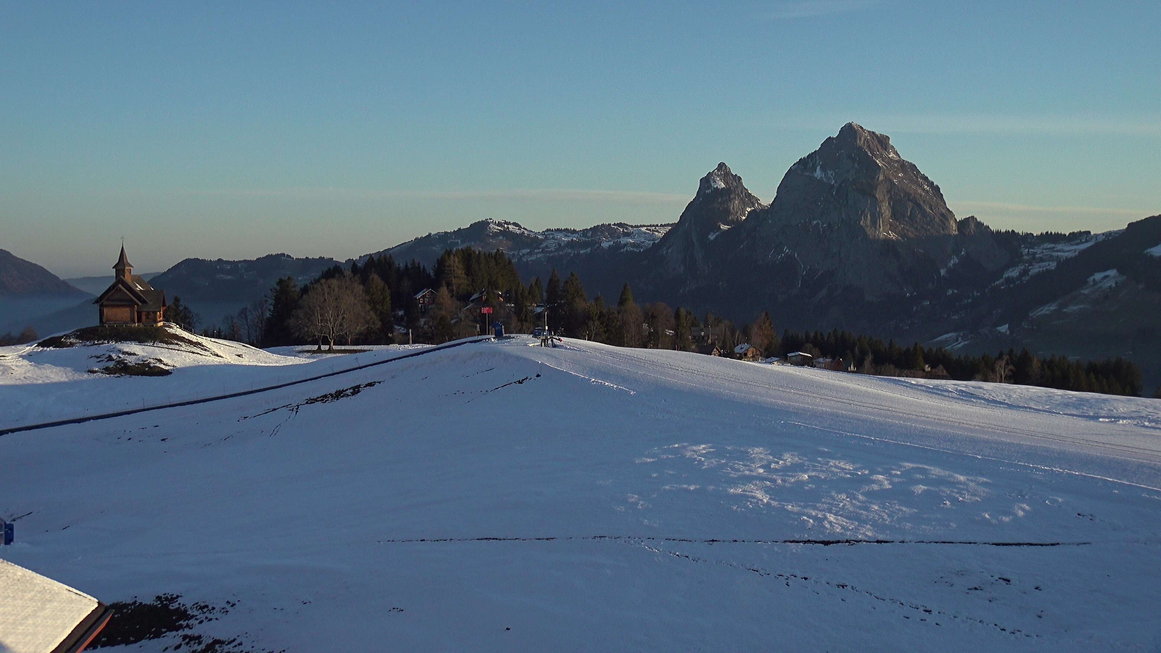 Archiv Foto Webcam Bergstation Standseilbahn Schwyz-Stoos, Vierwaldstättersee
