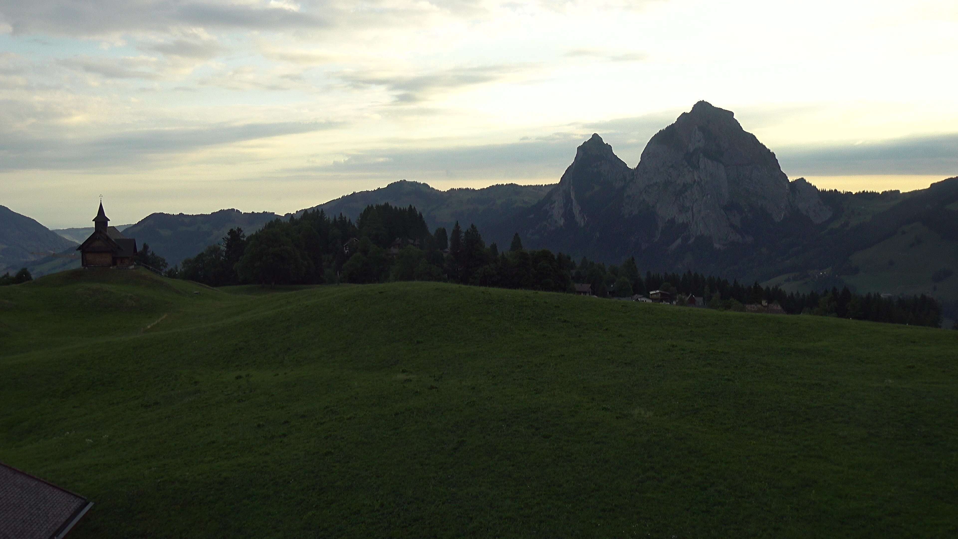 Archiv Foto Webcam Bergstation Standseilbahn Schwyz-Stoos, Vierwaldstättersee