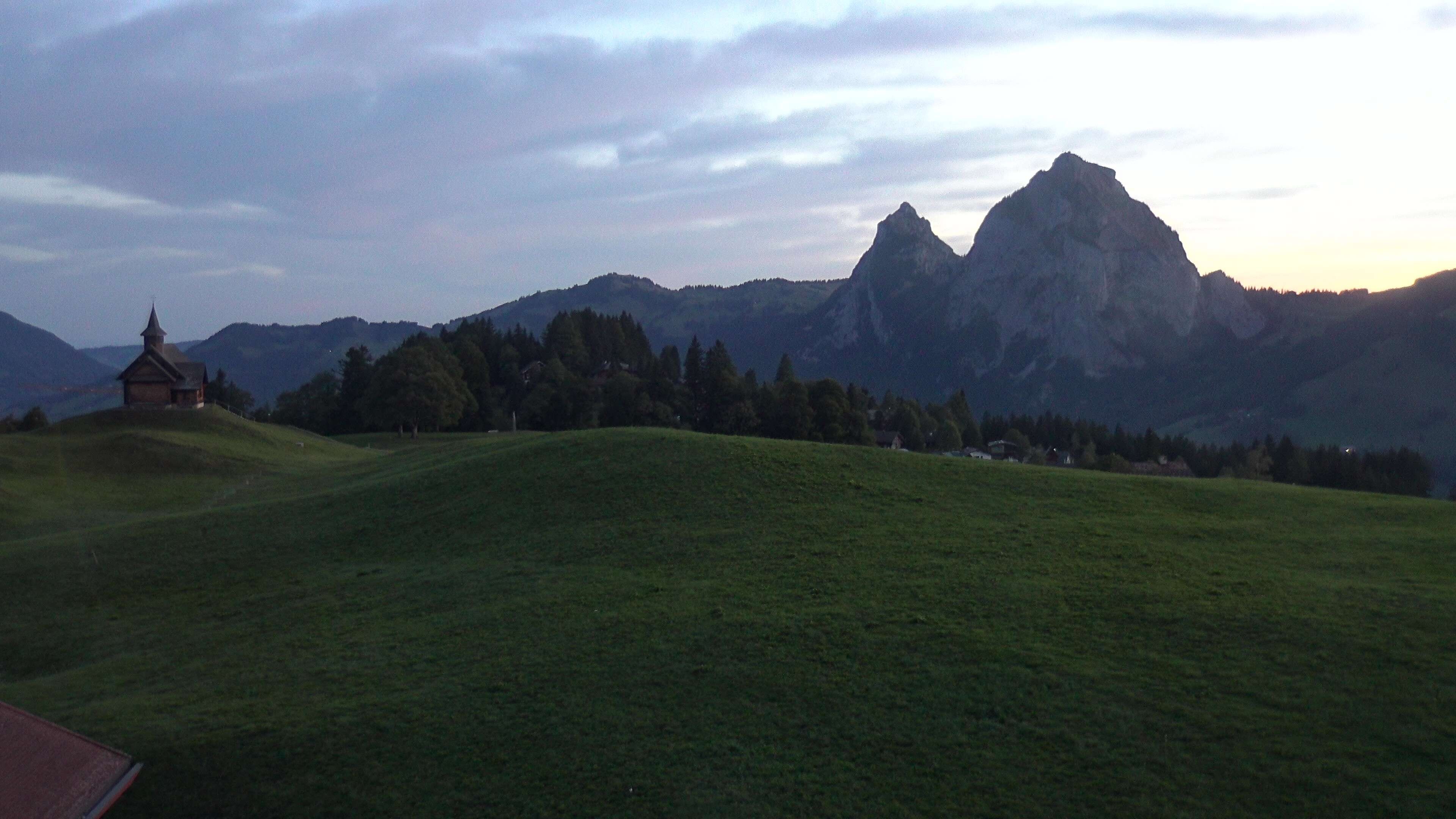 Archiv Foto Webcam Bergstation Standseilbahn Schwyz-Stoos, Vierwaldstättersee