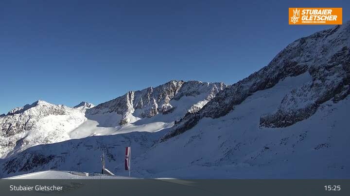 Archiv Foto Webcam Stubaier Gletscher: Eisgrat Bergstation