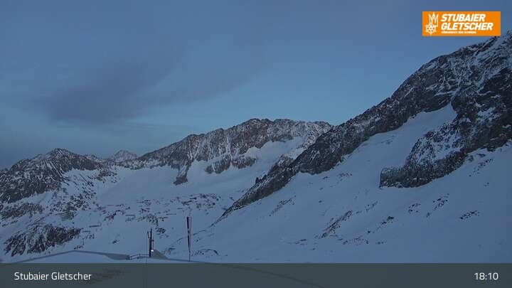 Archiv Foto Webcam Stubaier Gletscher: Eisgrat Bergstation