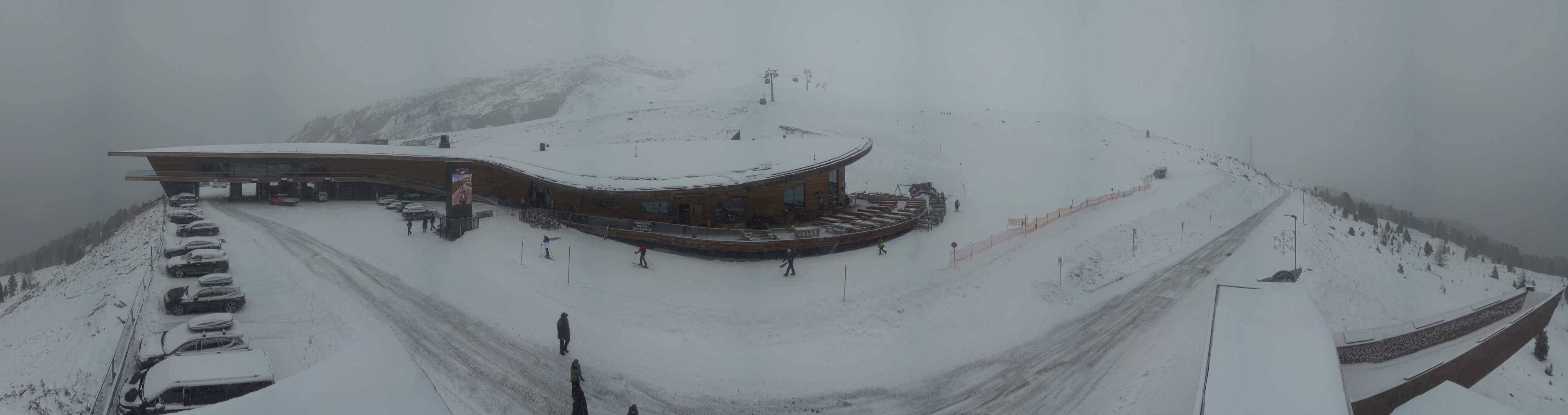 Archiv Foto Webcam Timmelsjoch: Mautstation Top Mountain Crosspoint