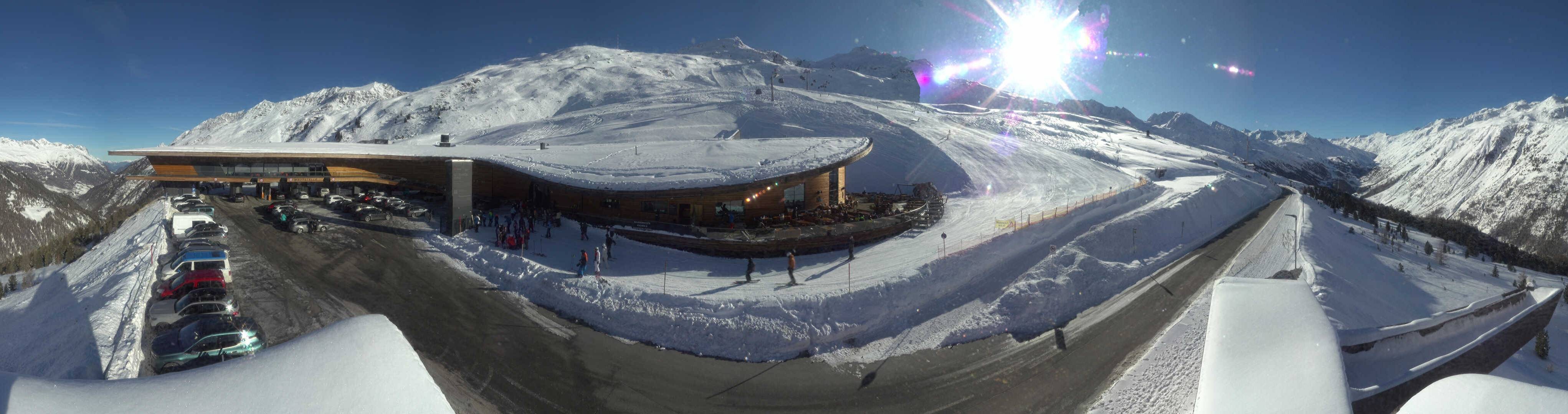 Archiv Foto Webcam Timmelsjoch: Mautstation Top Mountain Crosspoint