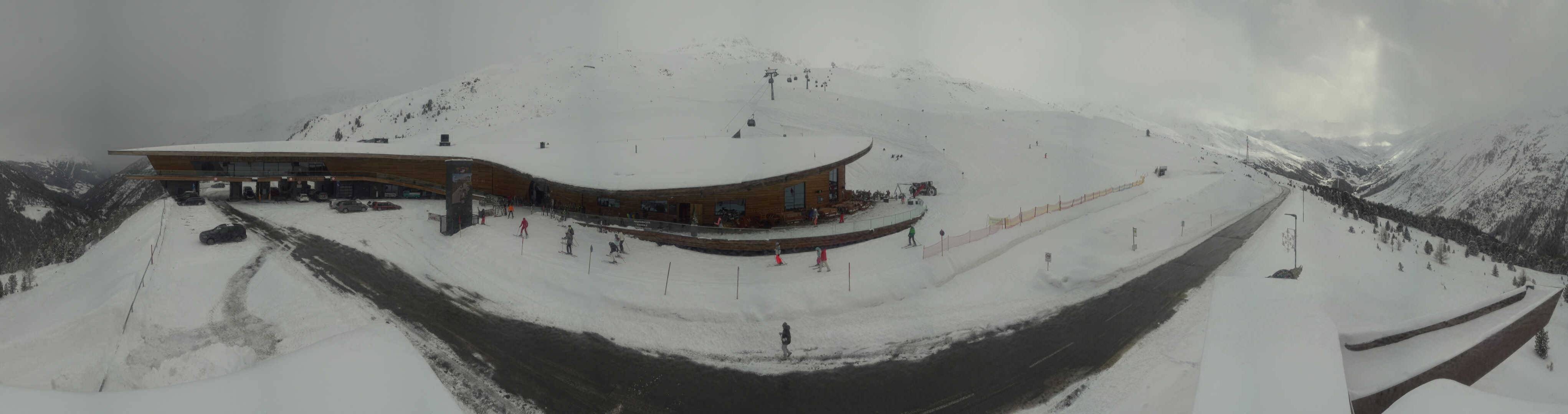 Archiv Foto Webcam Timmelsjoch: Mautstation Top Mountain Crosspoint
