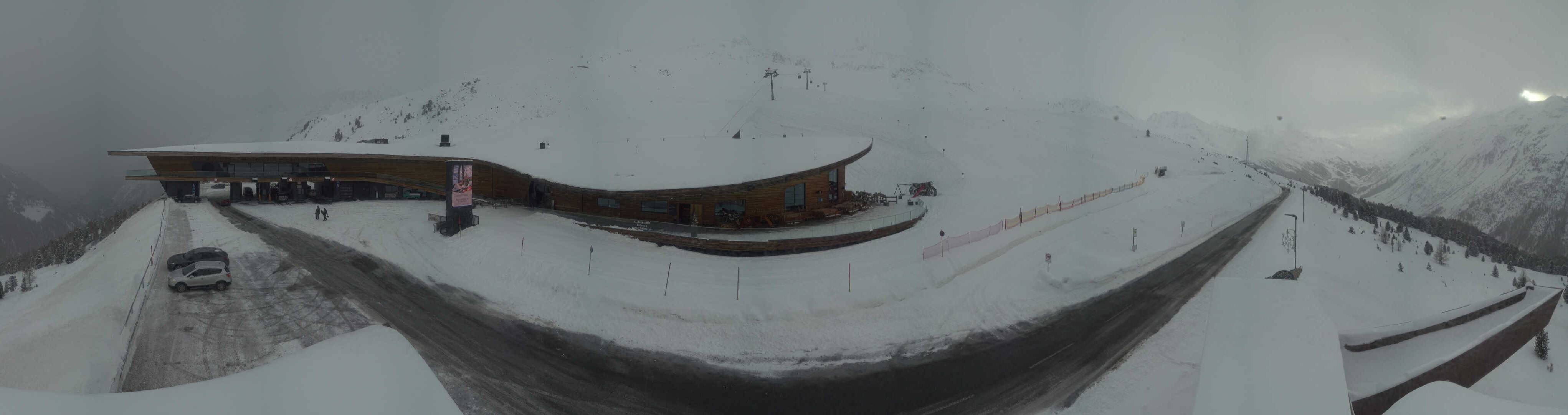 Archiv Foto Webcam Timmelsjoch: Mautstation Top Mountain Crosspoint