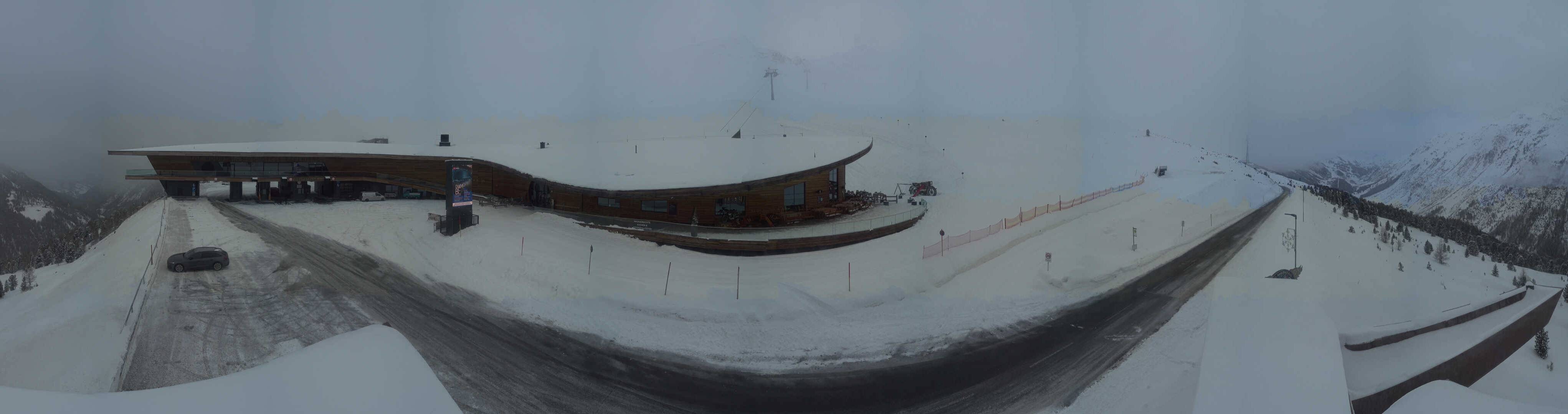 Archiv Foto Webcam Timmelsjoch: Mautstation Top Mountain Crosspoint