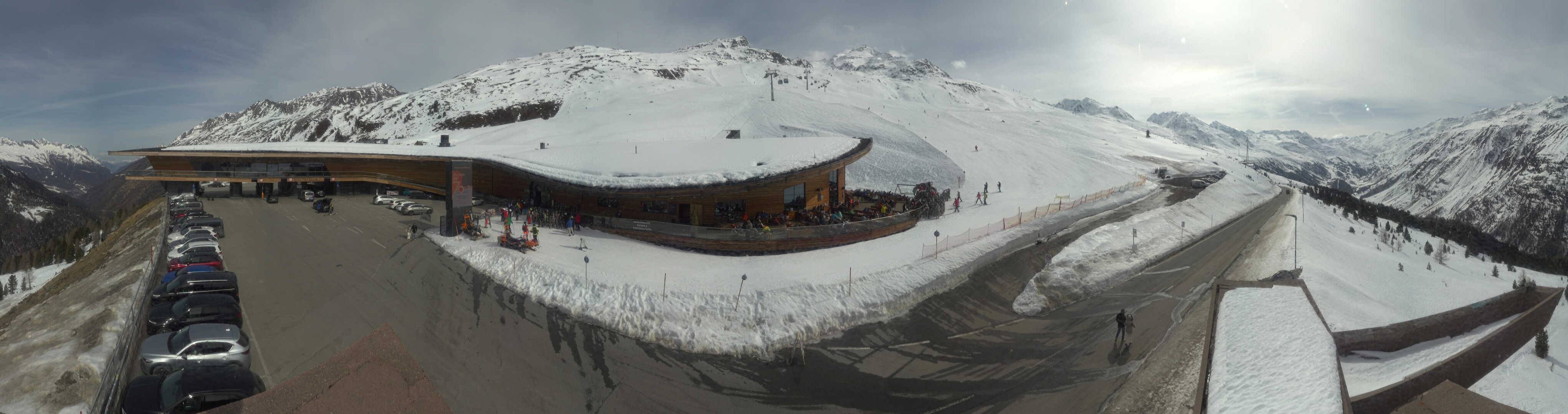 Archiv Foto Webcam Timmelsjoch: Mautstation Top Mountain Crosspoint
