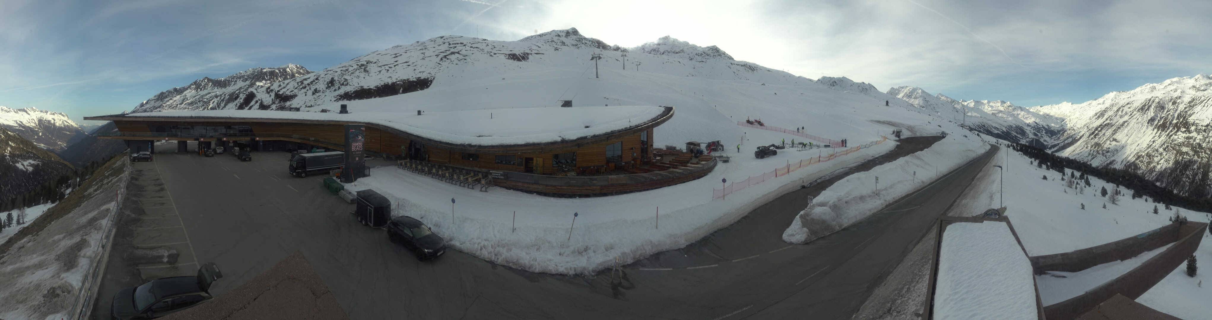 Archiv Foto Webcam Timmelsjoch: Mautstation Top Mountain Crosspoint