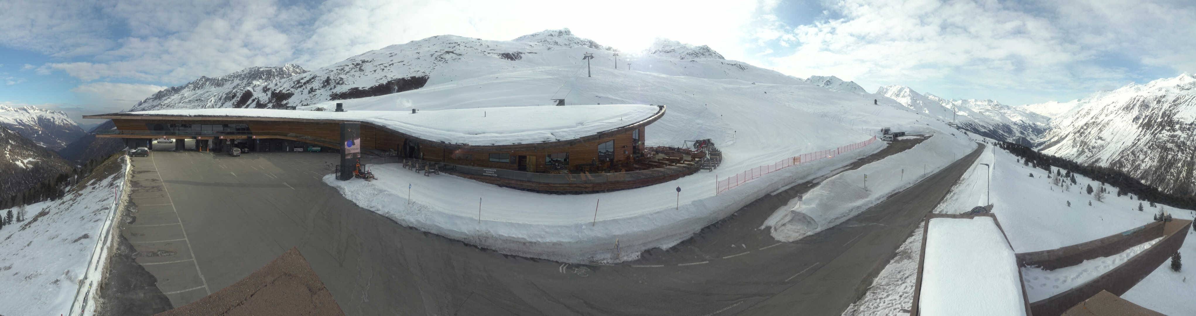 Archiv Foto Webcam Timmelsjoch: Mautstation Top Mountain Crosspoint