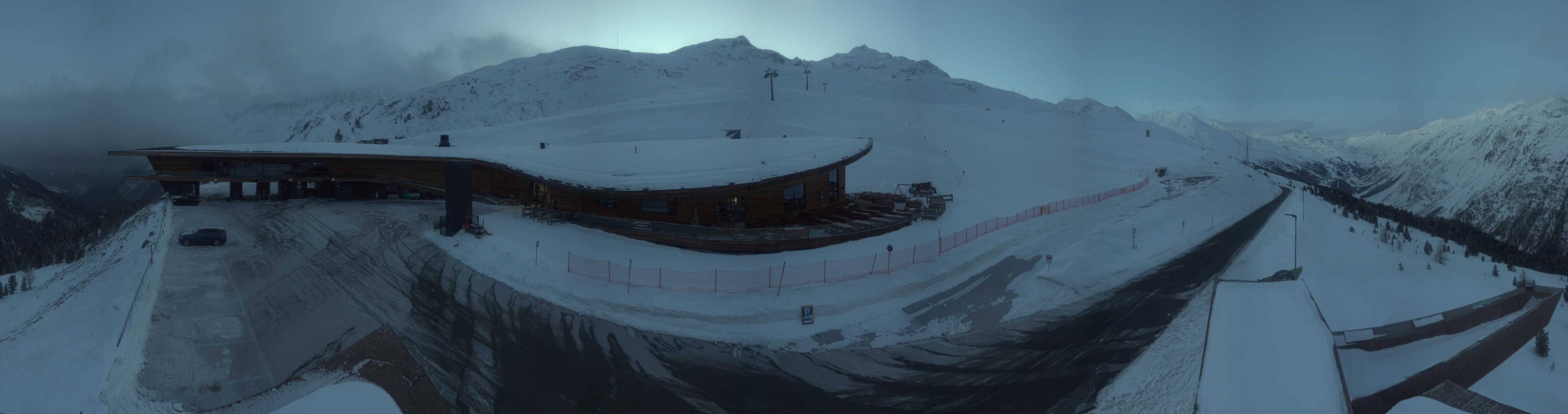 Archiv Foto Webcam Timmelsjoch: Mautstation Top Mountain Crosspoint