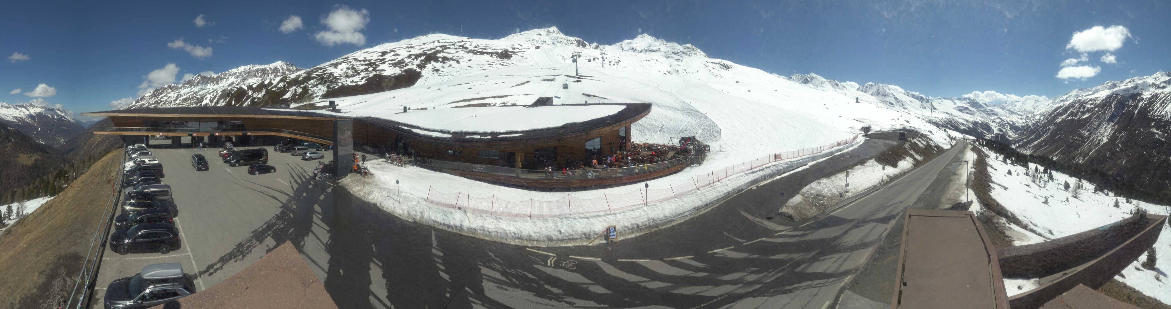 Archiv Foto Webcam Timmelsjoch: Mautstation Top Mountain Crosspoint