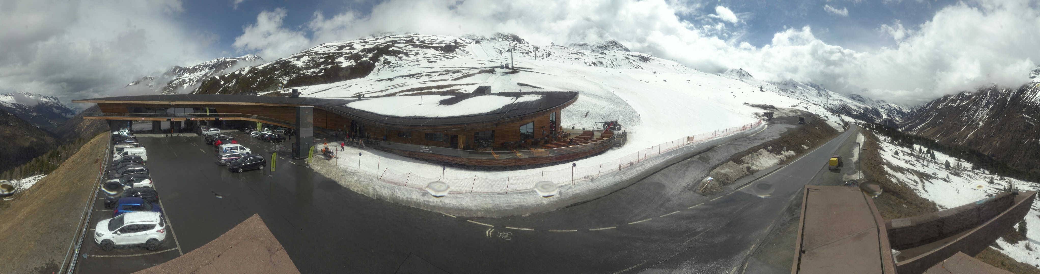 Archiv Foto Webcam Timmelsjoch: Mautstation Top Mountain Crosspoint