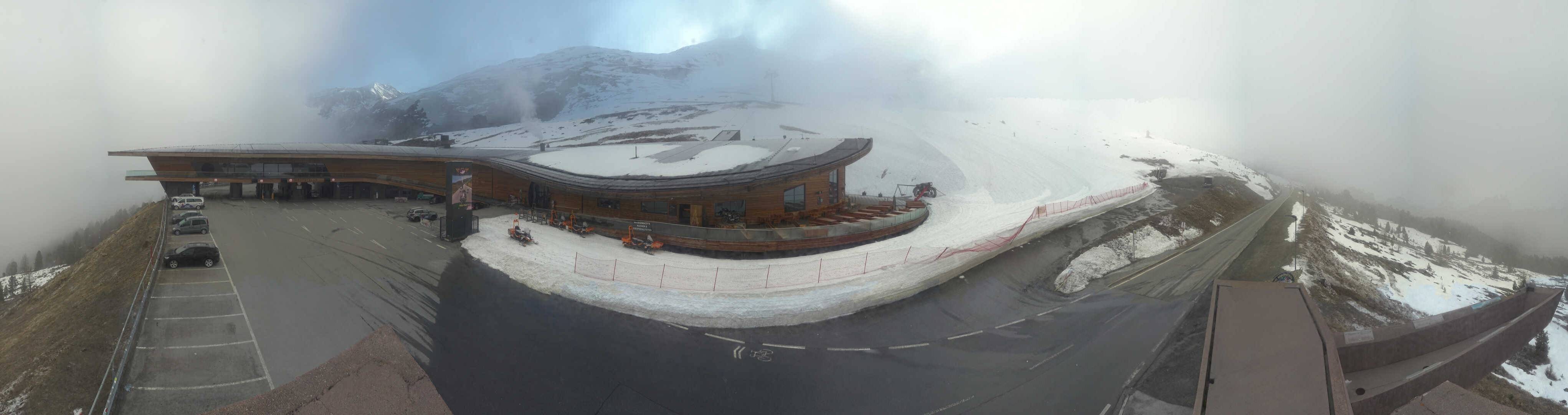 Archiv Foto Webcam Timmelsjoch: Mautstation Top Mountain Crosspoint