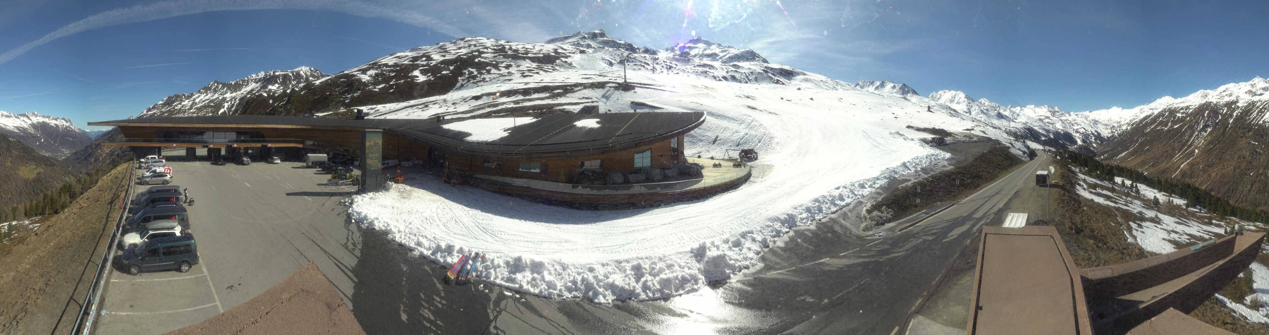 Archiv Foto Webcam Timmelsjoch: Mautstation Top Mountain Crosspoint