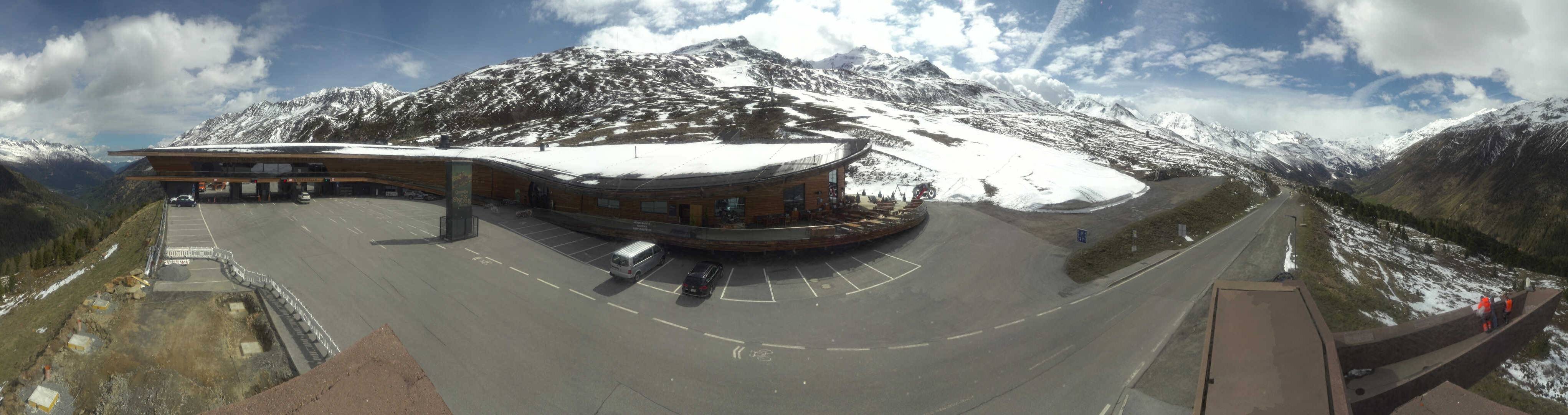 Archiv Foto Webcam Timmelsjoch: Mautstation Top Mountain Crosspoint