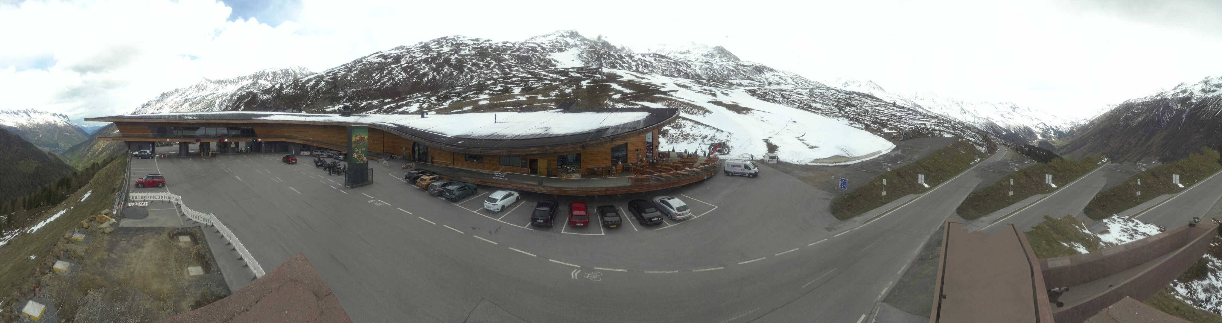Archiv Foto Webcam Timmelsjoch: Mautstation Top Mountain Crosspoint