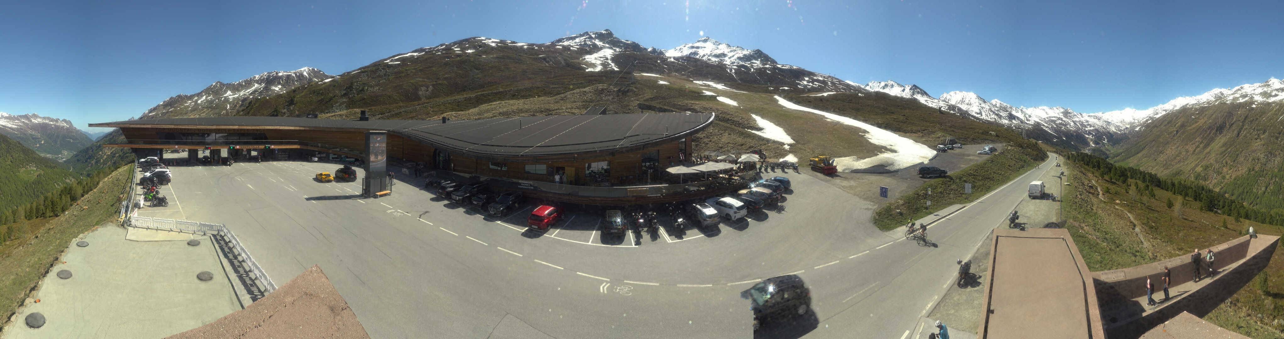 Archiv Foto Webcam Timmelsjoch: Mautstation Top Mountain Crosspoint