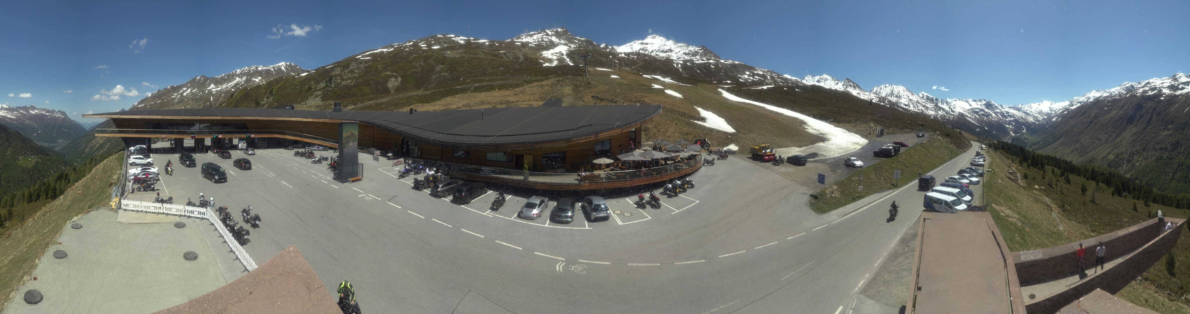 Archiv Foto Webcam Timmelsjoch: Mautstation Top Mountain Crosspoint