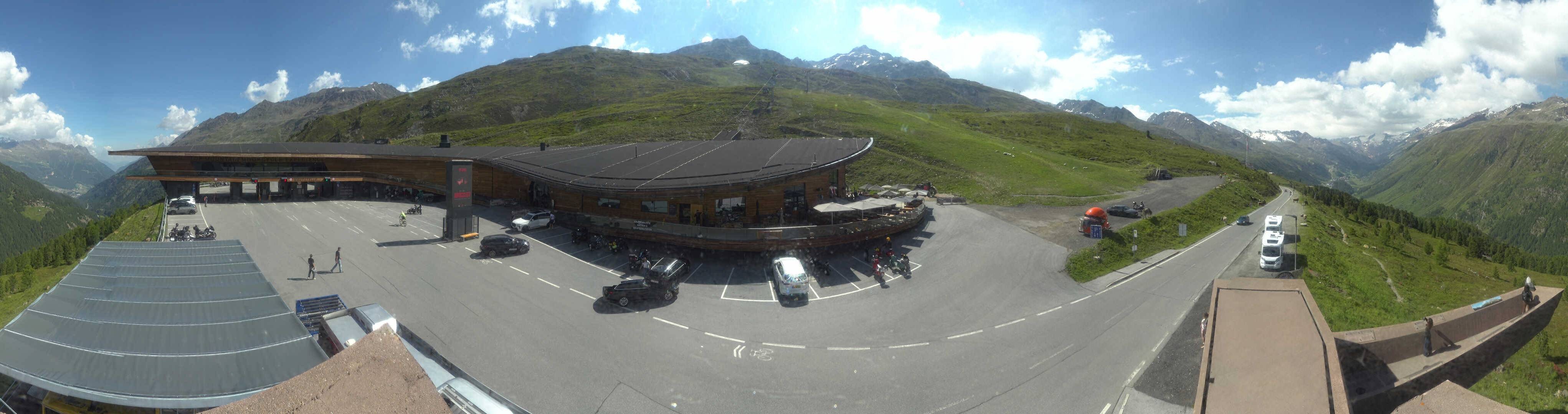 Archiv Foto Webcam Timmelsjoch: Mautstation Top Mountain Crosspoint