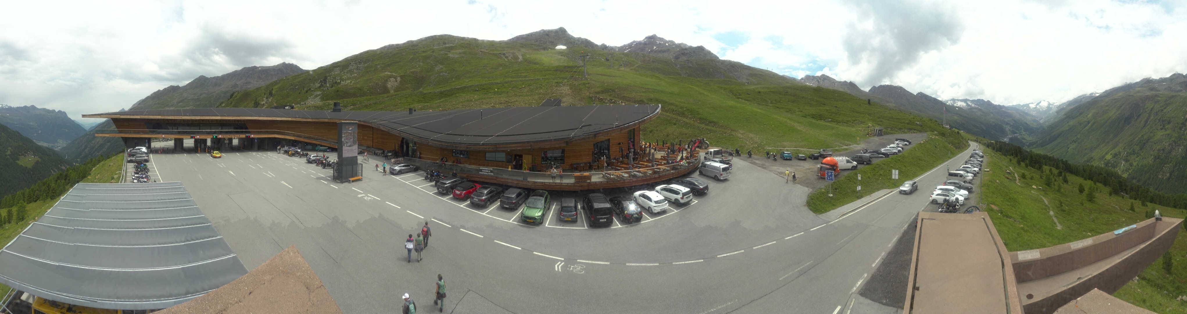 Archiv Foto Webcam Timmelsjoch: Mautstation Top Mountain Crosspoint