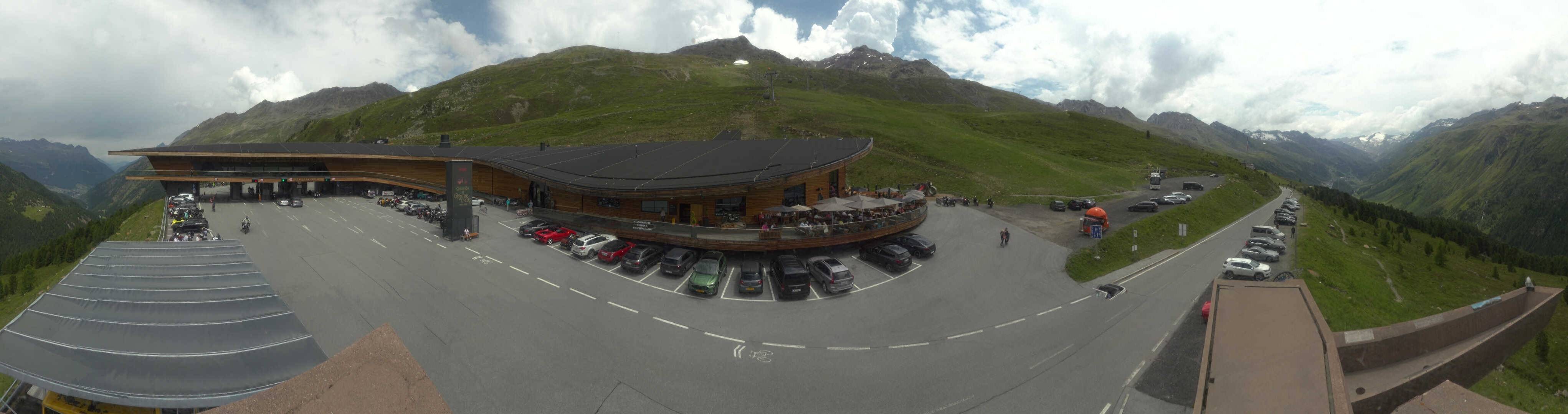 Archiv Foto Webcam Timmelsjoch: Mautstation Top Mountain Crosspoint