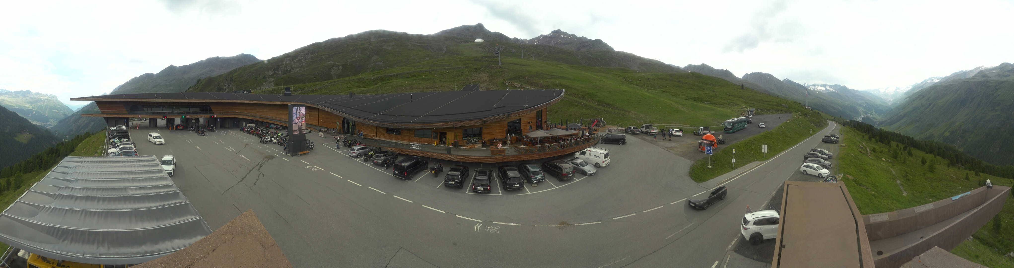 Archiv Foto Webcam Timmelsjoch: Mautstation Top Mountain Crosspoint