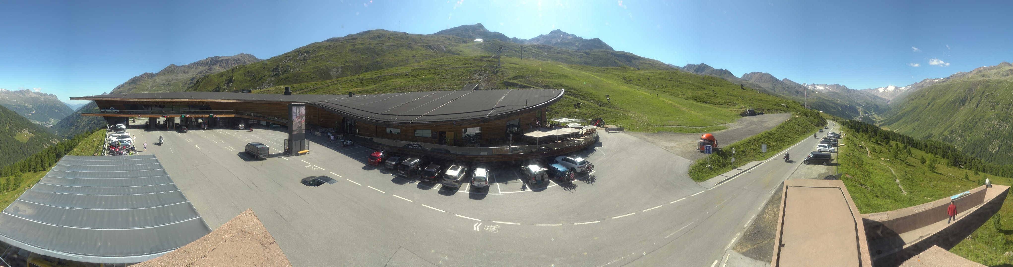 Archiv Foto Webcam Timmelsjoch: Mautstation Top Mountain Crosspoint