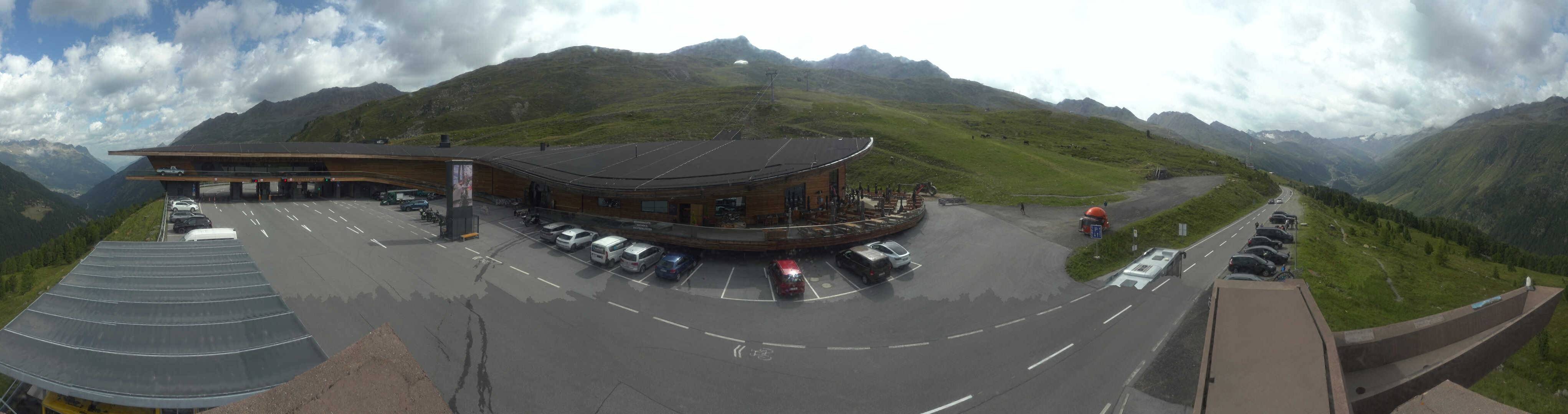 Archiv Foto Webcam Timmelsjoch: Mautstation Top Mountain Crosspoint