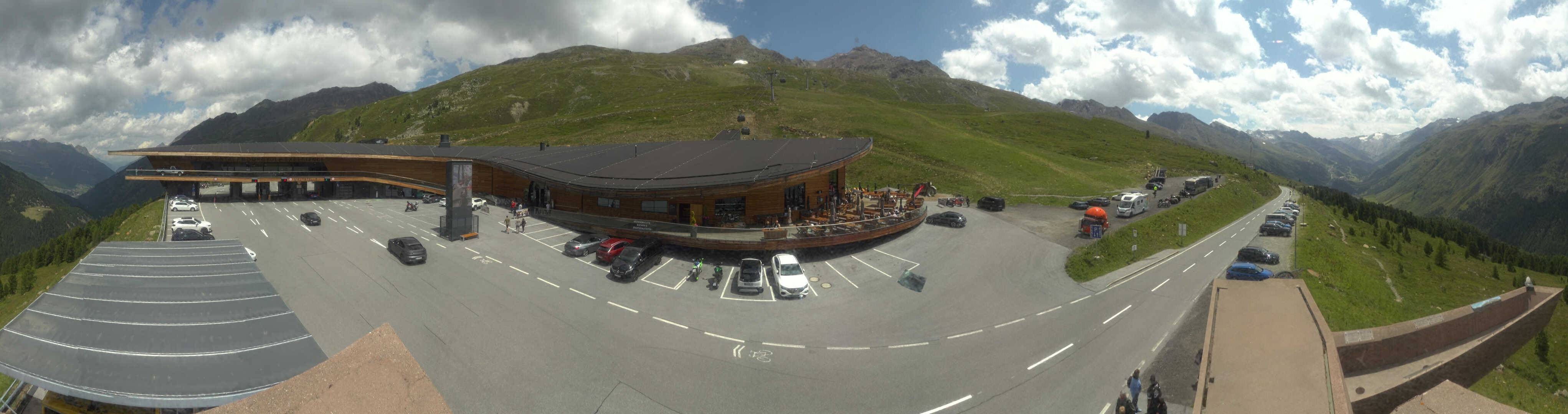Archiv Foto Webcam Timmelsjoch: Mautstation Top Mountain Crosspoint