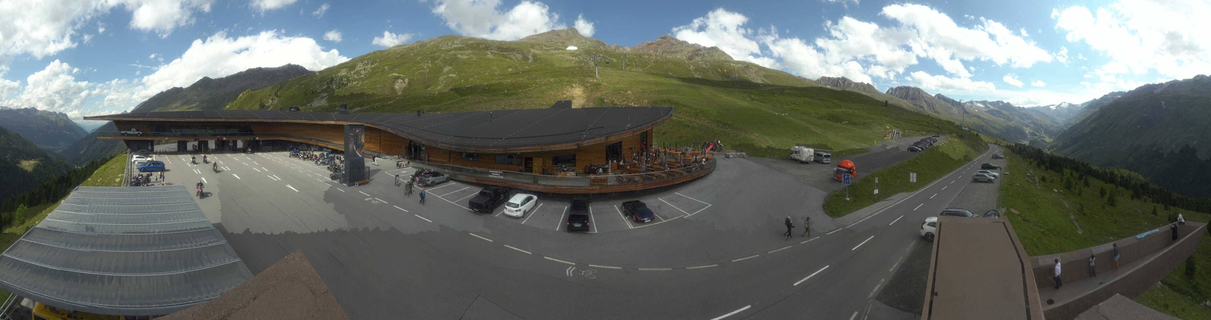 Archiv Foto Webcam Timmelsjoch: Mautstation Top Mountain Crosspoint