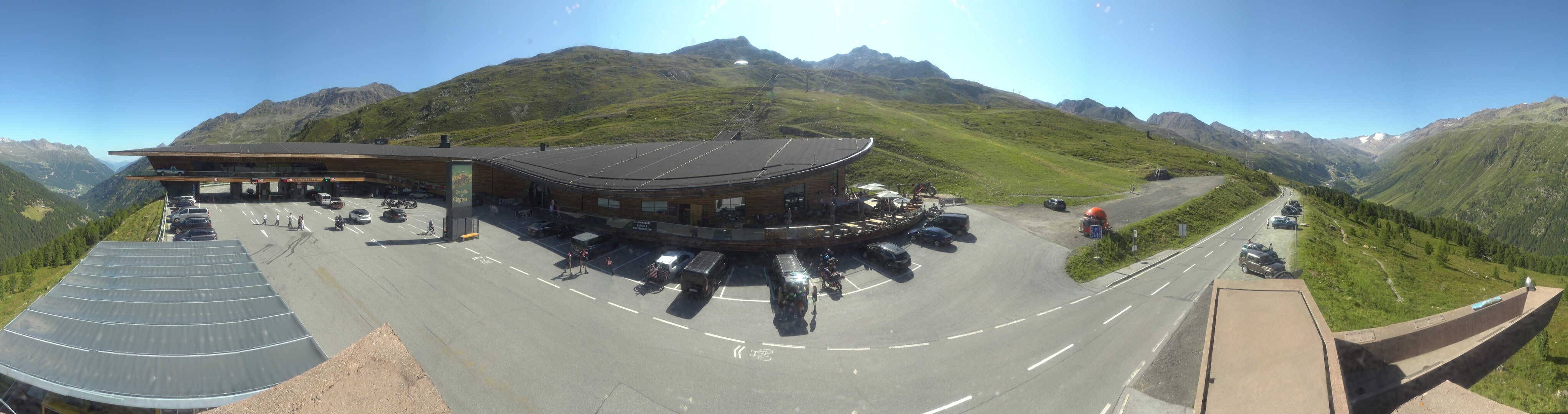 Archiv Foto Webcam Timmelsjoch: Mautstation Top Mountain Crosspoint