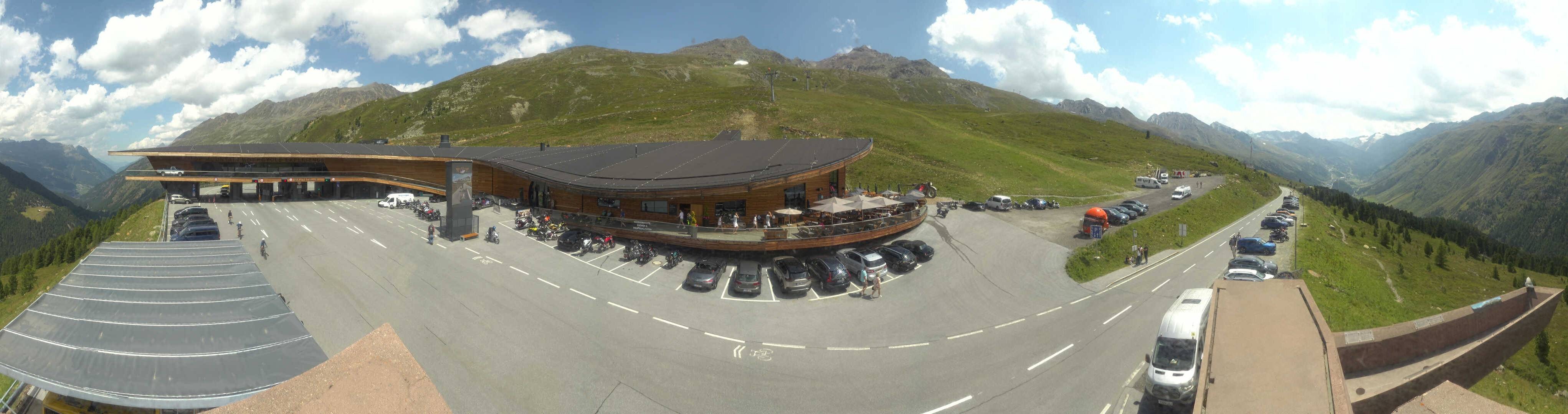 Archiv Foto Webcam Timmelsjoch: Mautstation Top Mountain Crosspoint