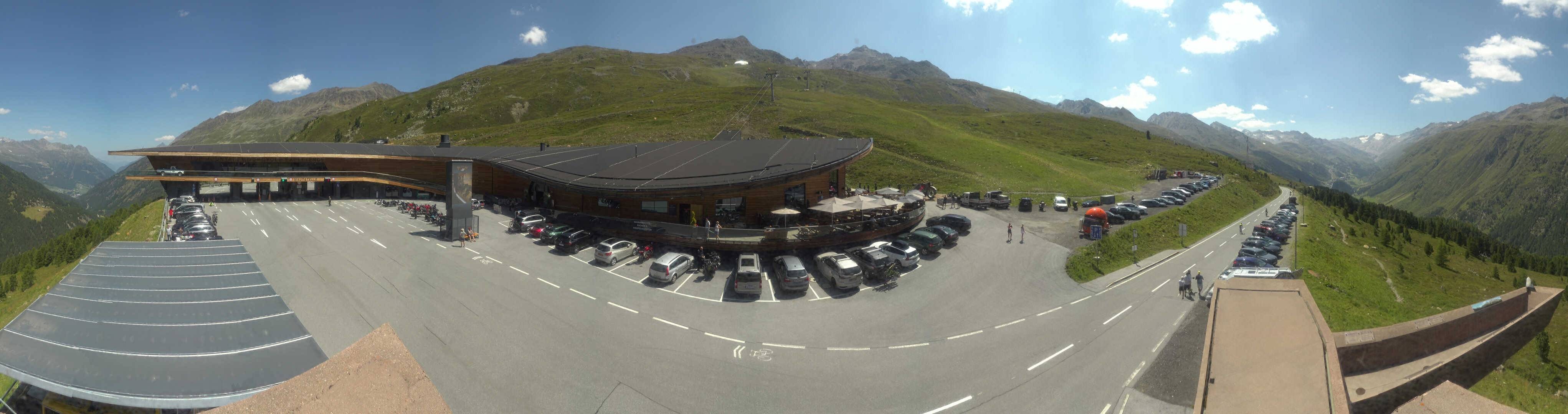 Archiv Foto Webcam Timmelsjoch: Mautstation Top Mountain Crosspoint
