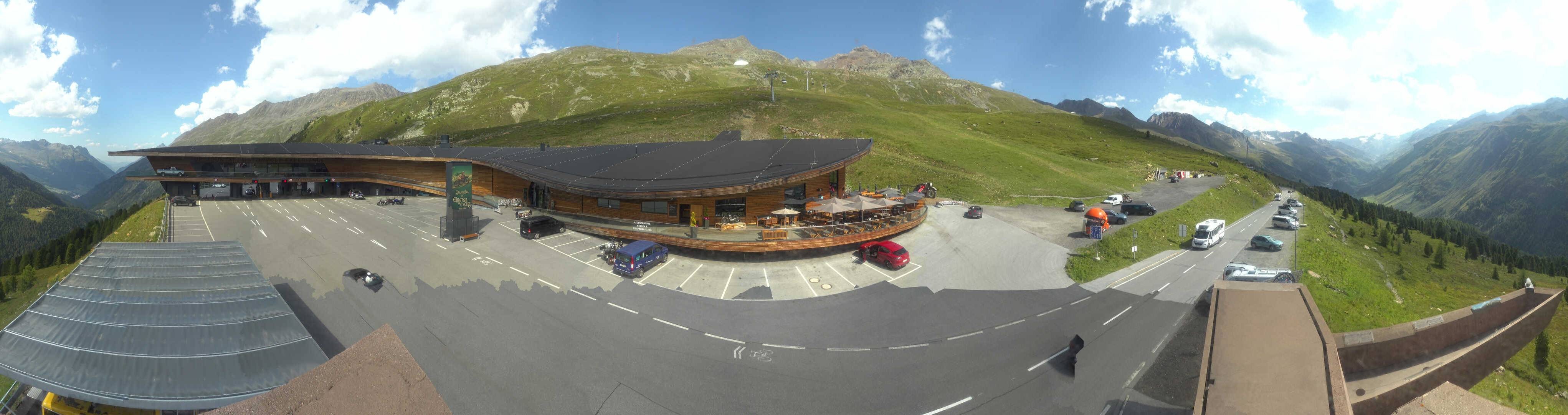 Archiv Foto Webcam Timmelsjoch: Mautstation Top Mountain Crosspoint
