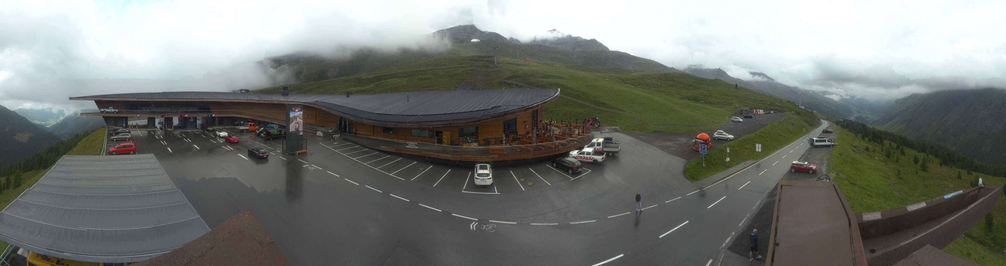 Archiv Foto Webcam Timmelsjoch: Mautstation Top Mountain Crosspoint