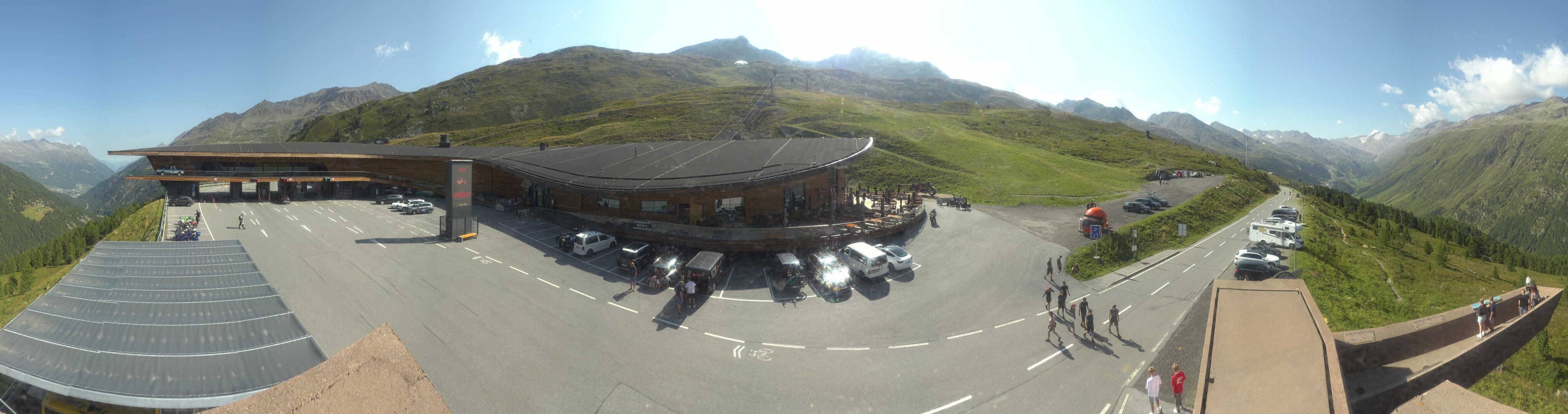 Archiv Foto Webcam Timmelsjoch: Mautstation Top Mountain Crosspoint