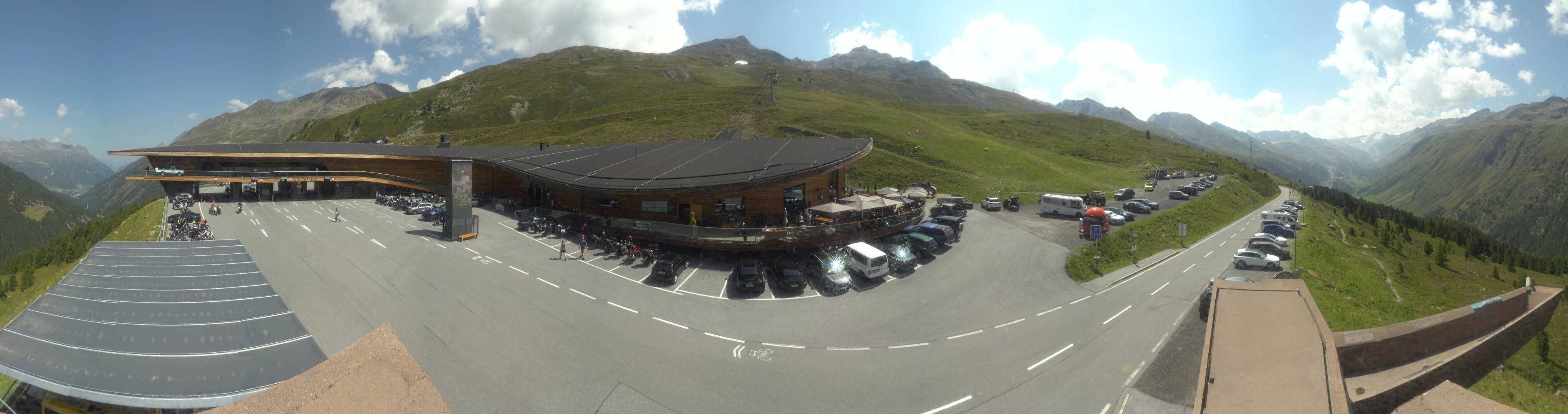 Archiv Foto Webcam Timmelsjoch: Mautstation Top Mountain Crosspoint
