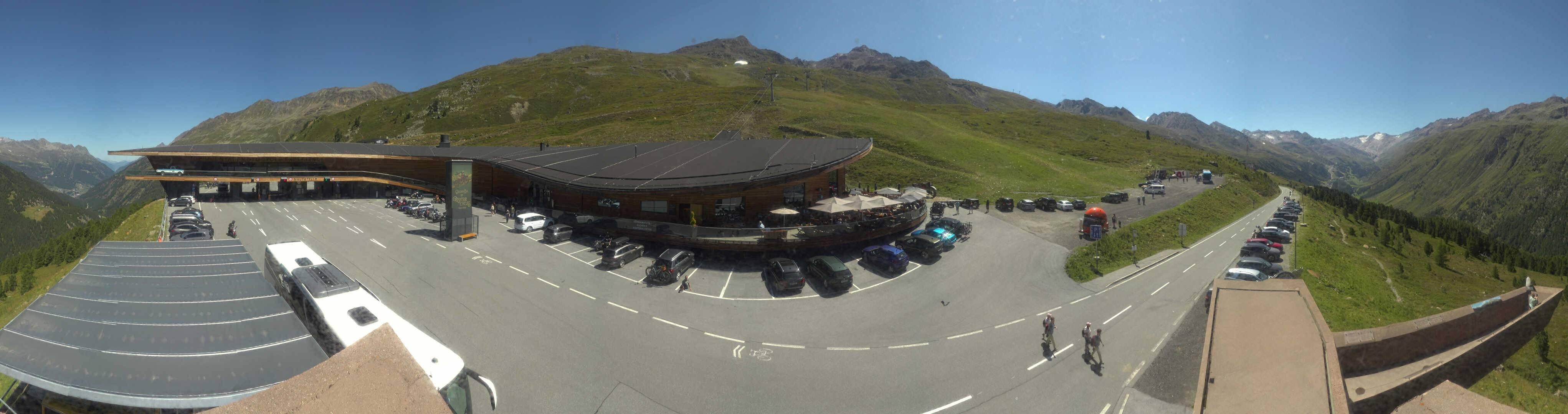 Archiv Foto Webcam Timmelsjoch: Mautstation Top Mountain Crosspoint
