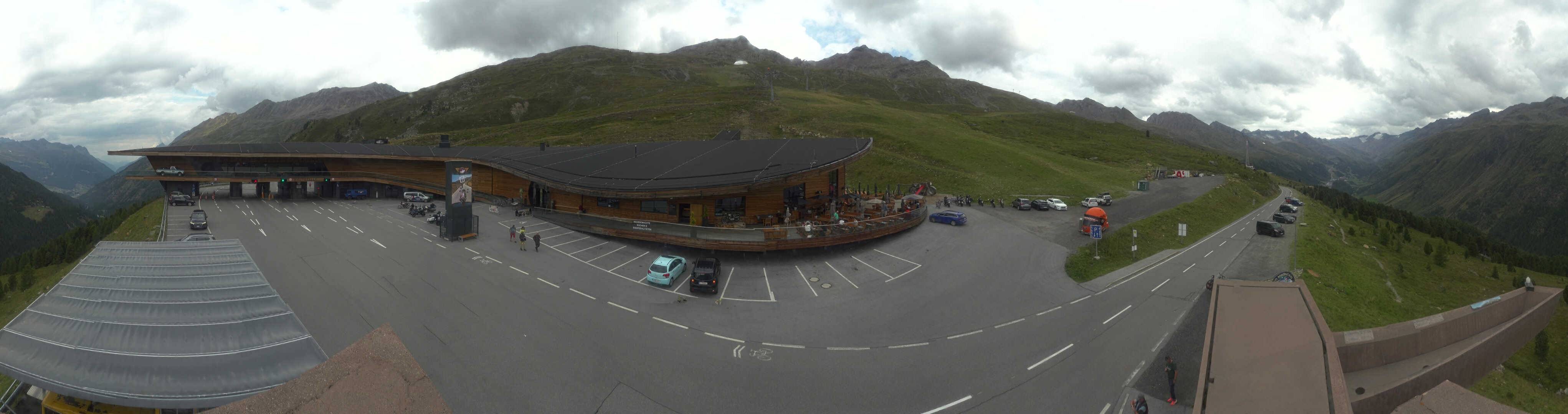 Archiv Foto Webcam Timmelsjoch: Mautstation Top Mountain Crosspoint
