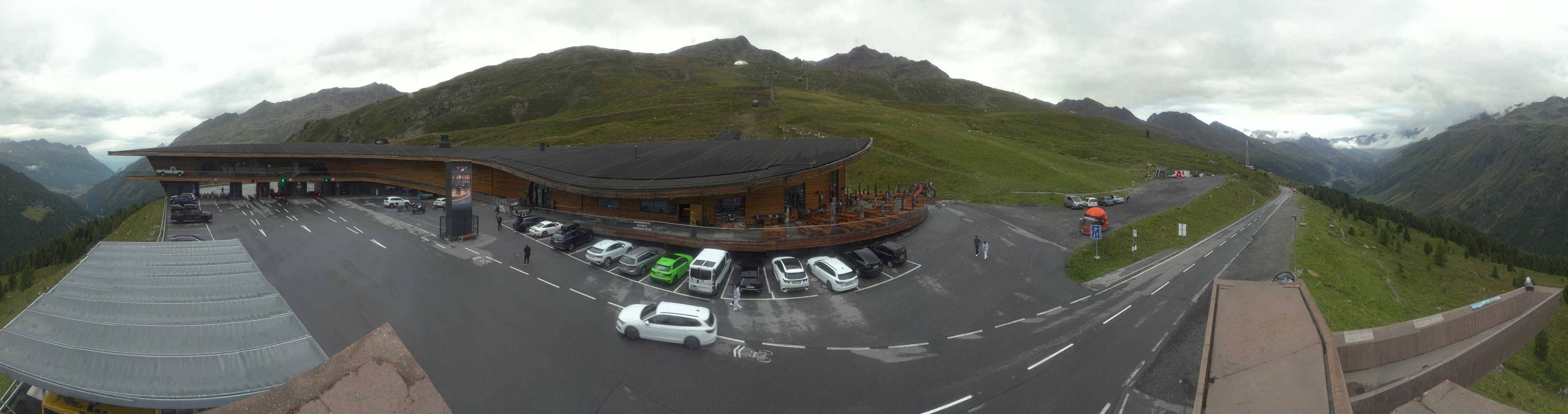 Archiv Foto Webcam Timmelsjoch: Mautstation Top Mountain Crosspoint