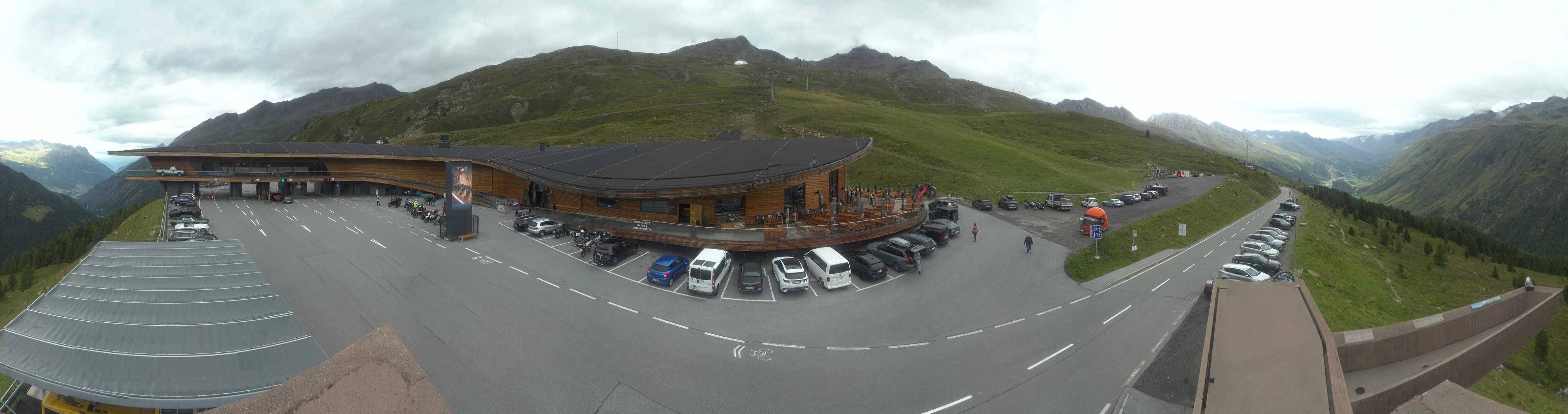 Archiv Foto Webcam Timmelsjoch: Mautstation Top Mountain Crosspoint