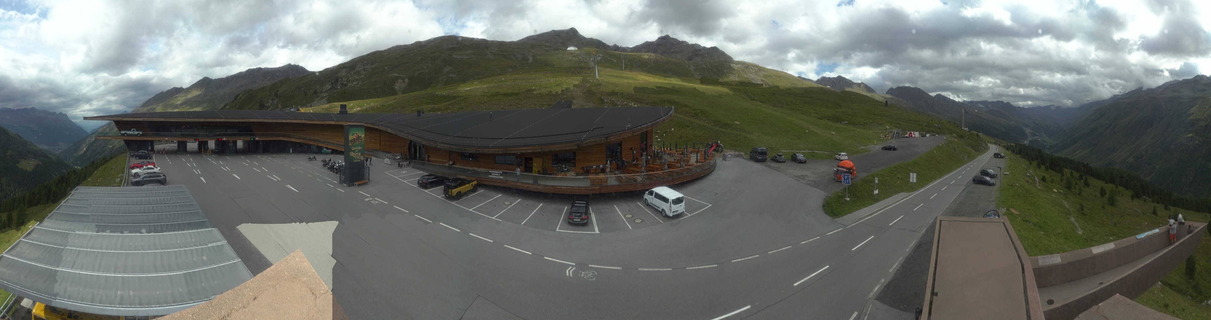 Archiv Foto Webcam Timmelsjoch: Mautstation Top Mountain Crosspoint