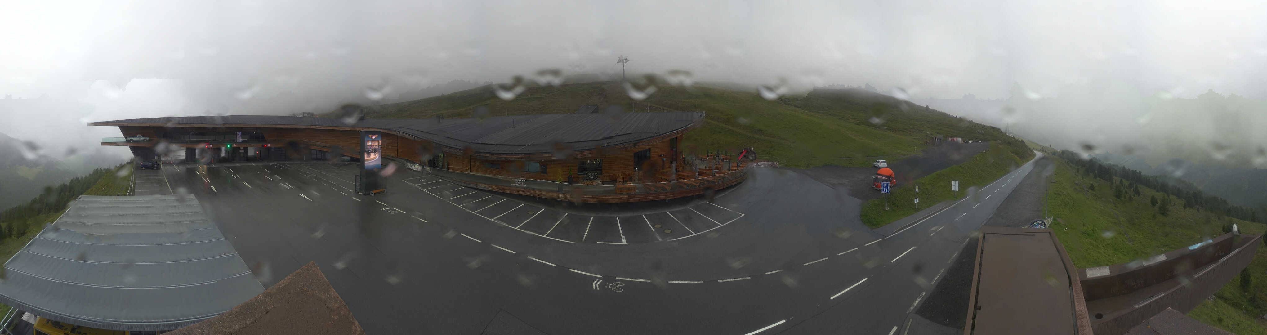 Archiv Foto Webcam Timmelsjoch: Mautstation Top Mountain Crosspoint