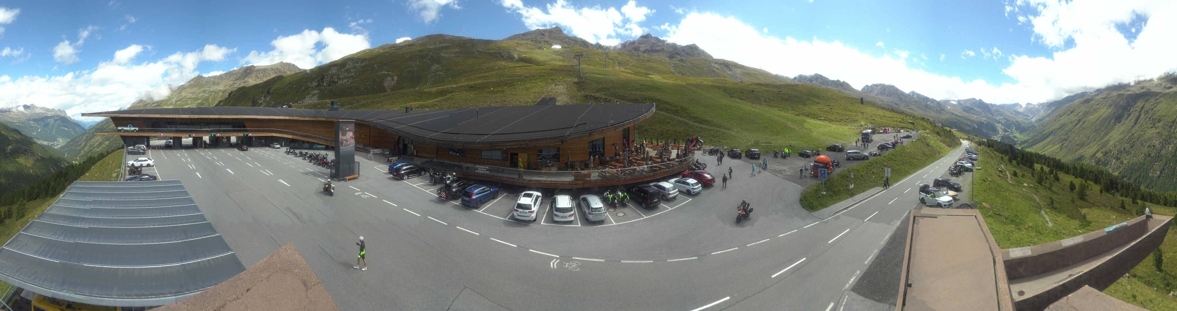 Archiv Foto Webcam Timmelsjoch: Mautstation Top Mountain Crosspoint