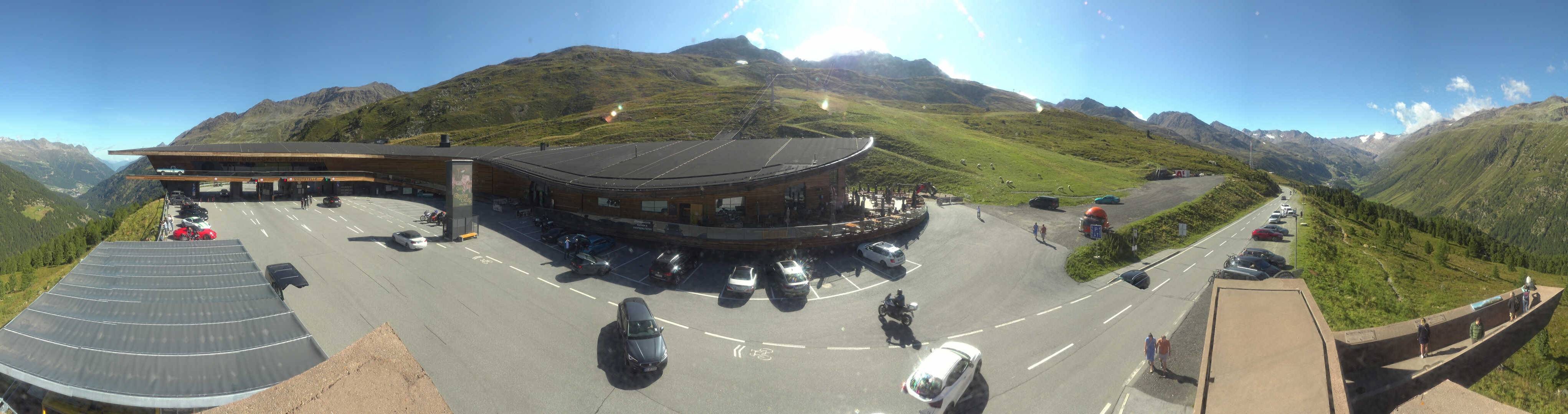 Archiv Foto Webcam Timmelsjoch: Mautstation Top Mountain Crosspoint